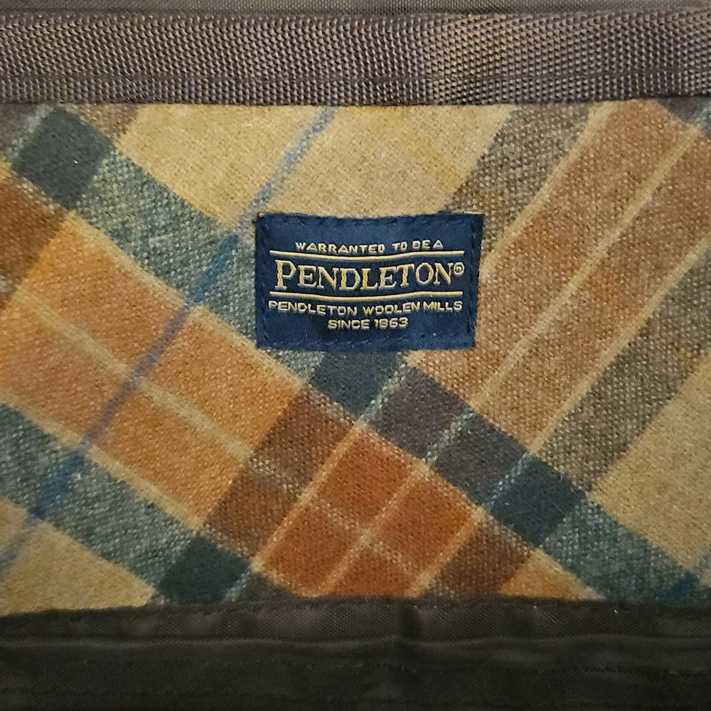 Pendleton Backpack - Picture 7 of 12